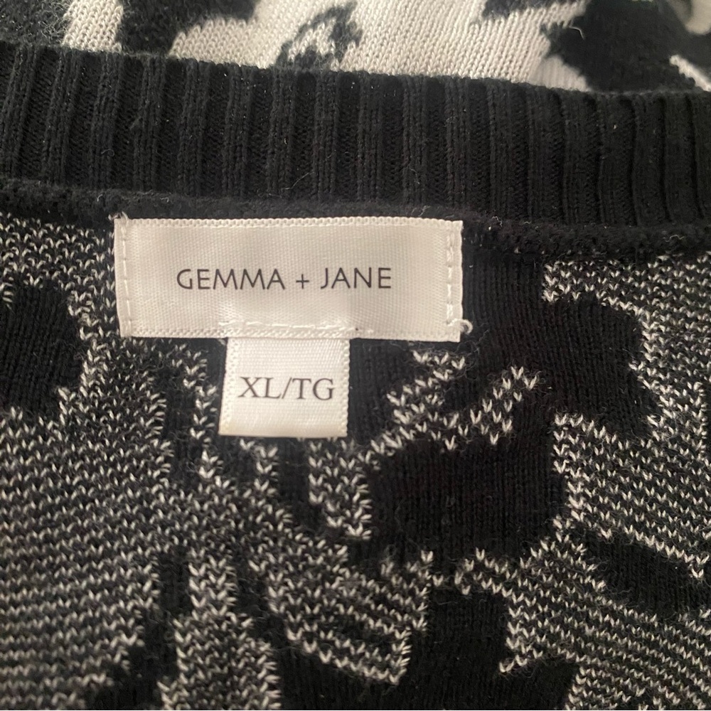 GEMMA & JANE 3/4 SLEEVE BLACK WHITE FLORAL BUTTON DOWN CARDIGAN SWEATER SIZE XL - Picture 2 of 4